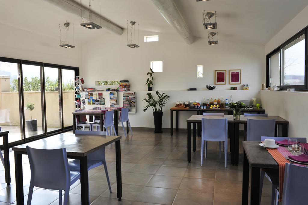 Le Jour Et La Nuit, Bed & Breakfast Vaison-la-Romaine